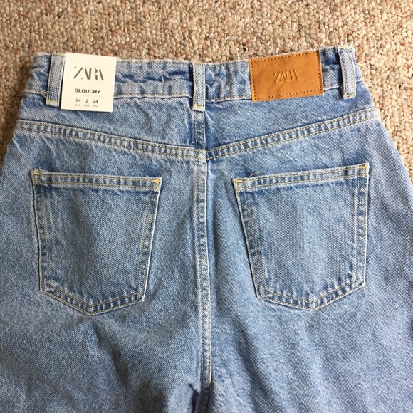 Zara Slouchy Jeans - Light Wash - Picture 10 of 10
